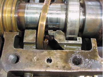 Figure 1. Oil rings can have a tendency to malfunction if they contact stationary housing parts. Figure 1. Oil rings can have a tendency to malfunction if they contact stationary housing parts.