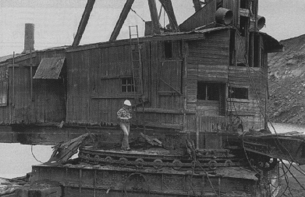 Figure 1. North American's Oldest Dragline Figure 1. North American's Oldest Dragline
