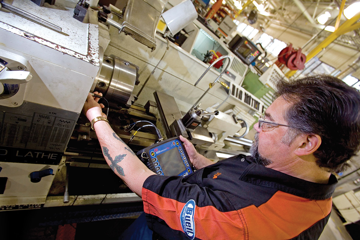 Advantages of Contracting Out Your Lubrication Program