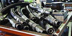 Lube tips hydraulic