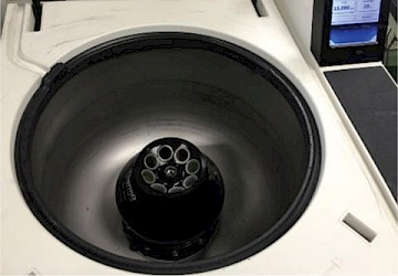 Lab test centrifuge