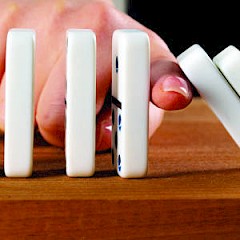 Lube tips domino