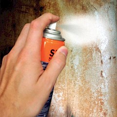 Out leakage detection spray