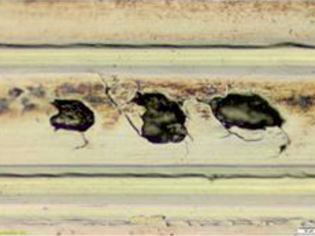 Wind turbine gear oils with online sensors microscope photo 2