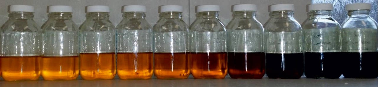 Wind turbine gear oils with online sensors oil degratation sensors particle counting