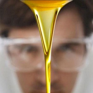 How to Visually Inspect the Health and State of Oil